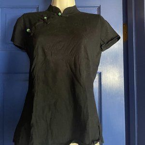 Stylish black t-shirt size M